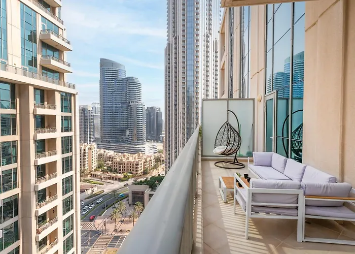 White Sage - Fountain View Stylish Apt With Spacious Terrace